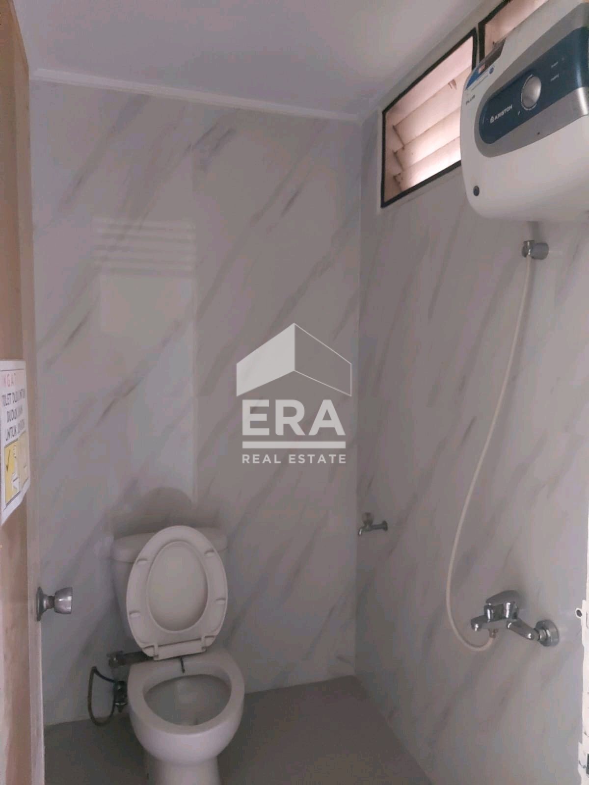 interior 8