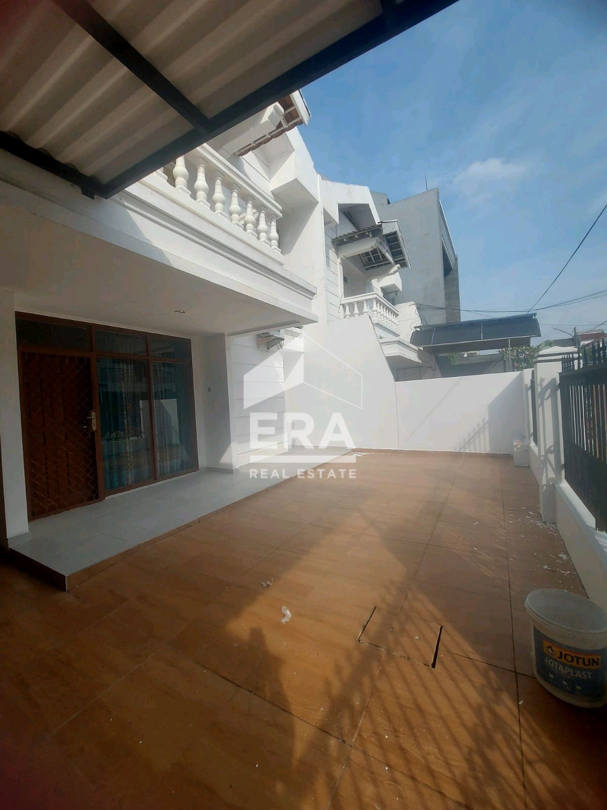 interior 2
