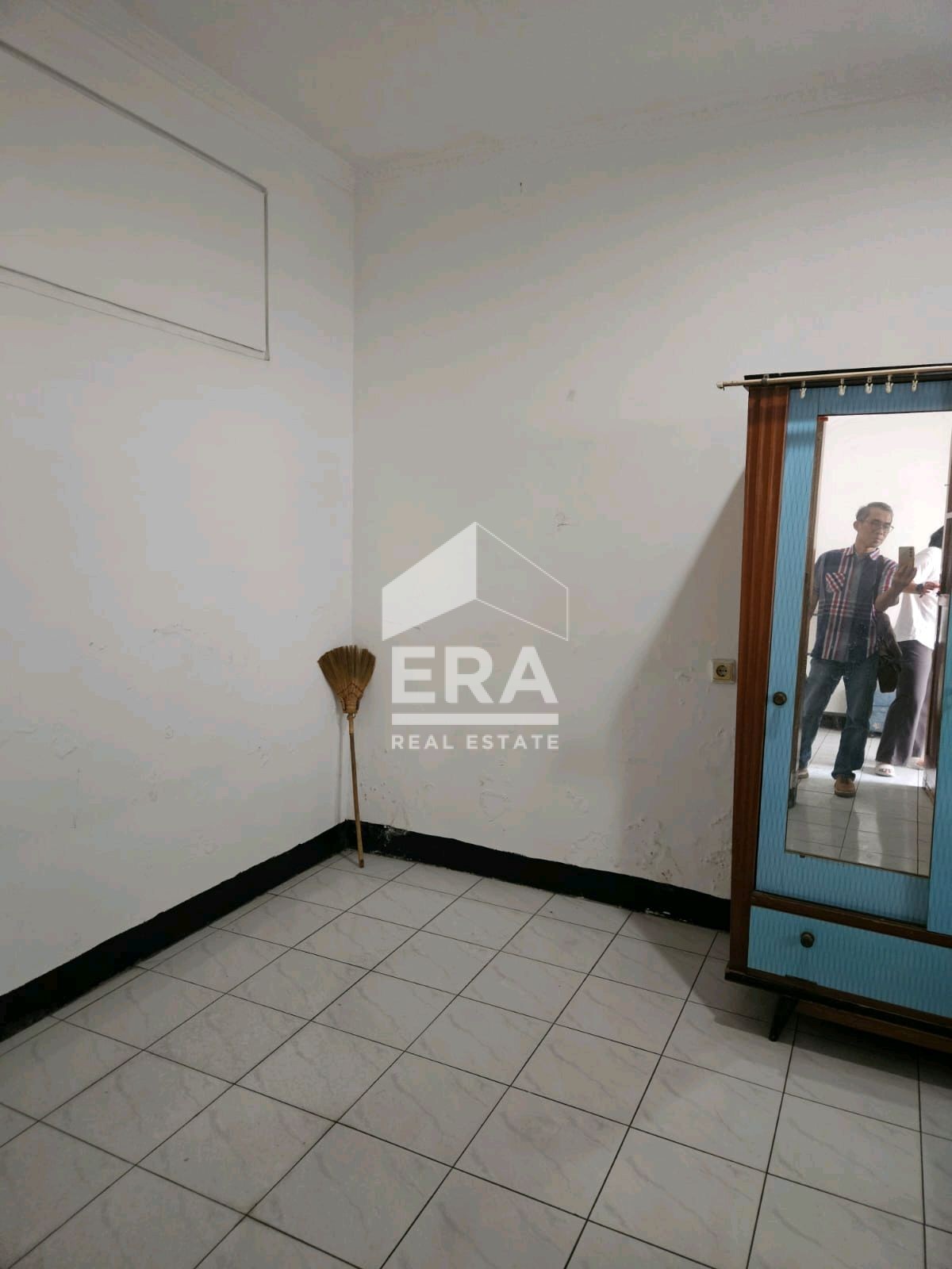 interior 9