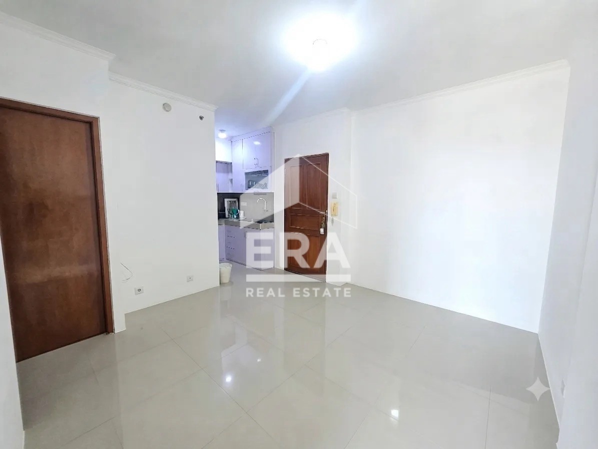 interior 8