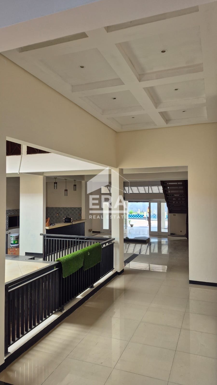 interior 2