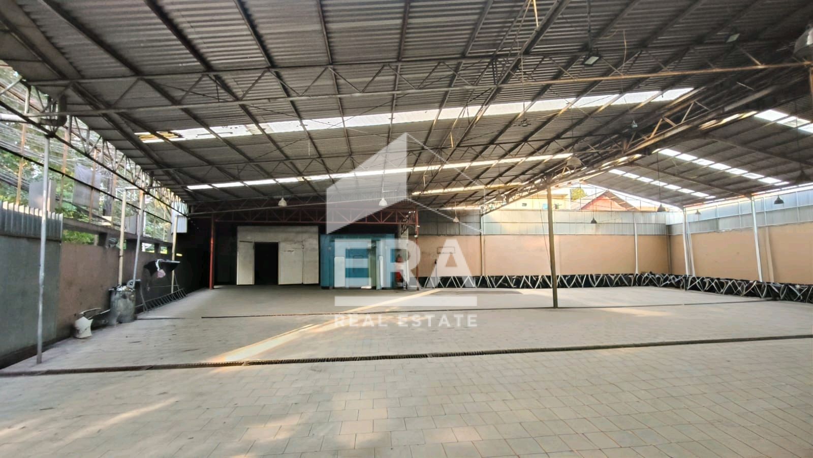 interior 2
