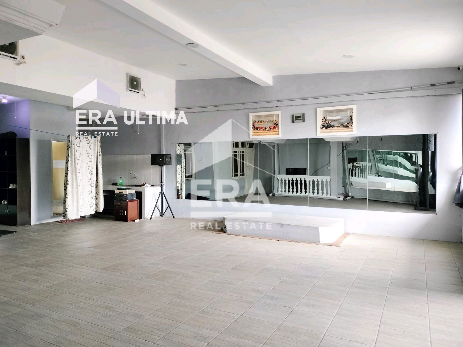 interior 2