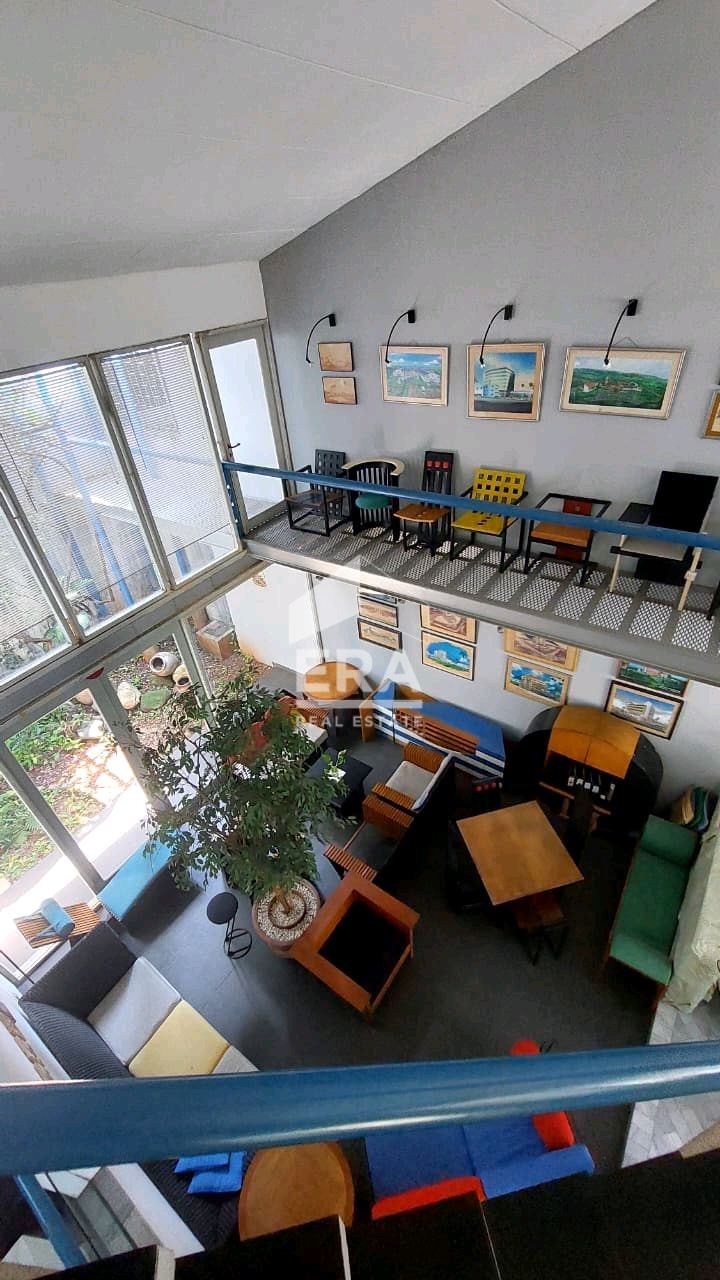 interior 6
