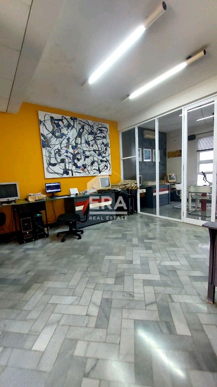 interior 8