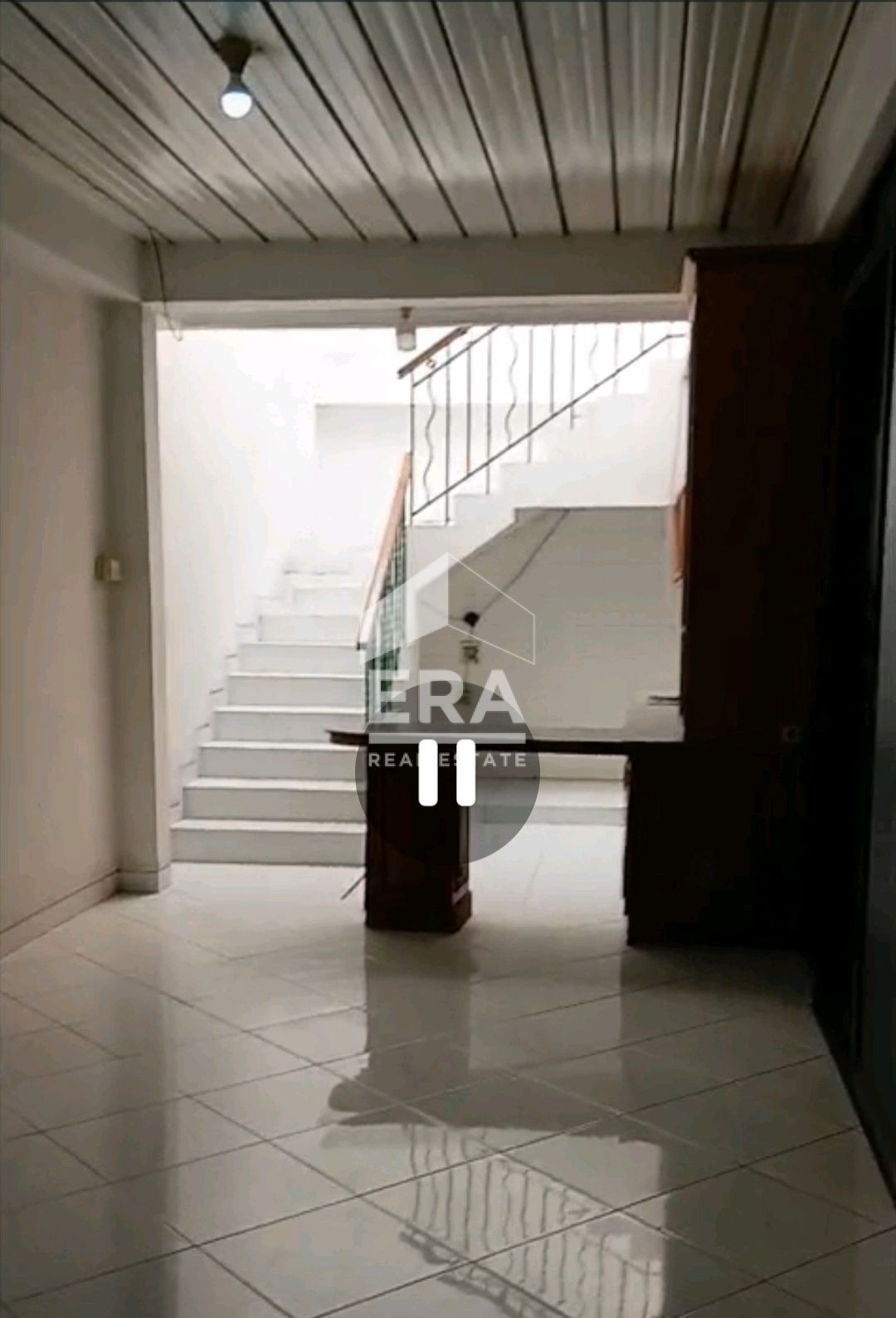 interior 6