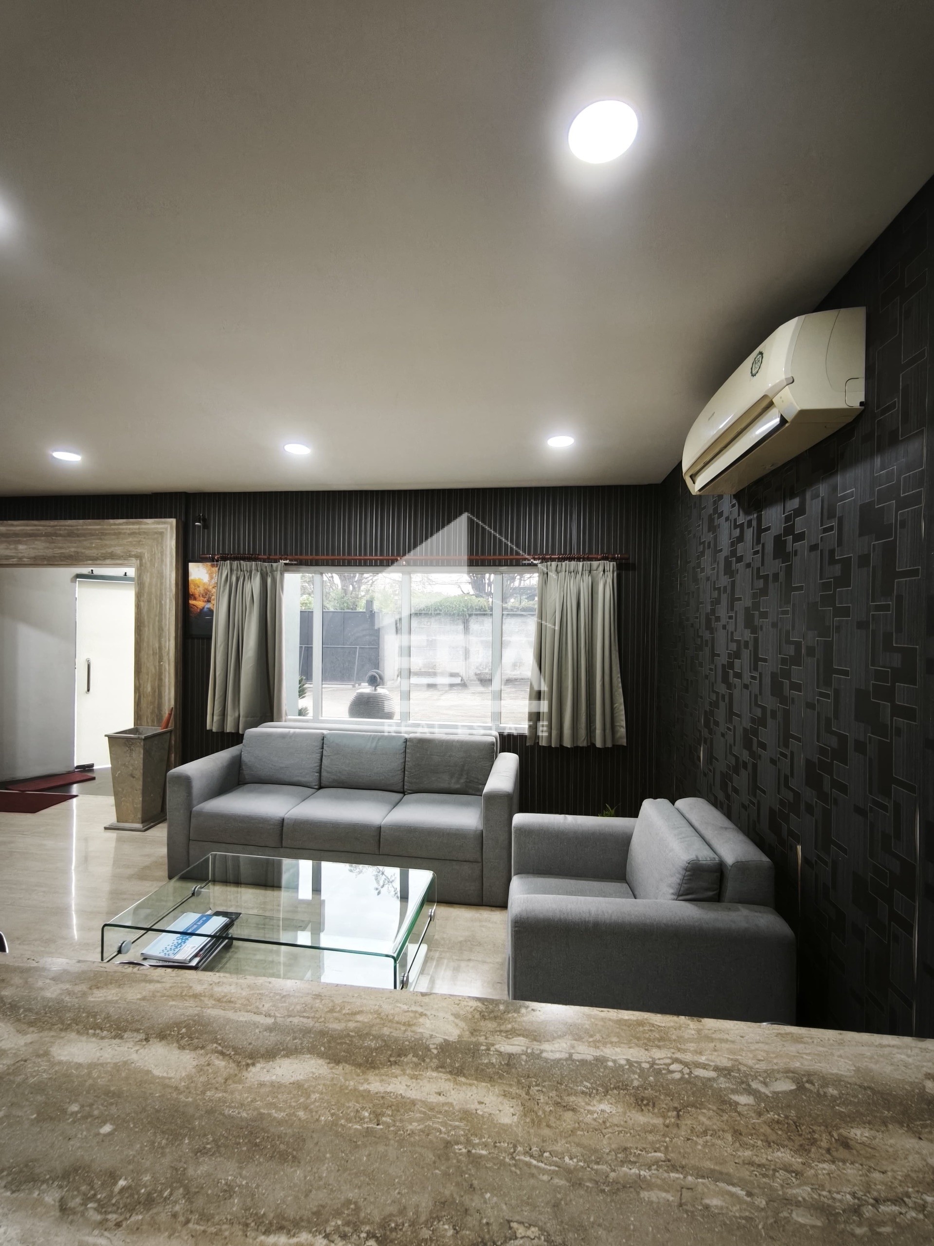 interior 7