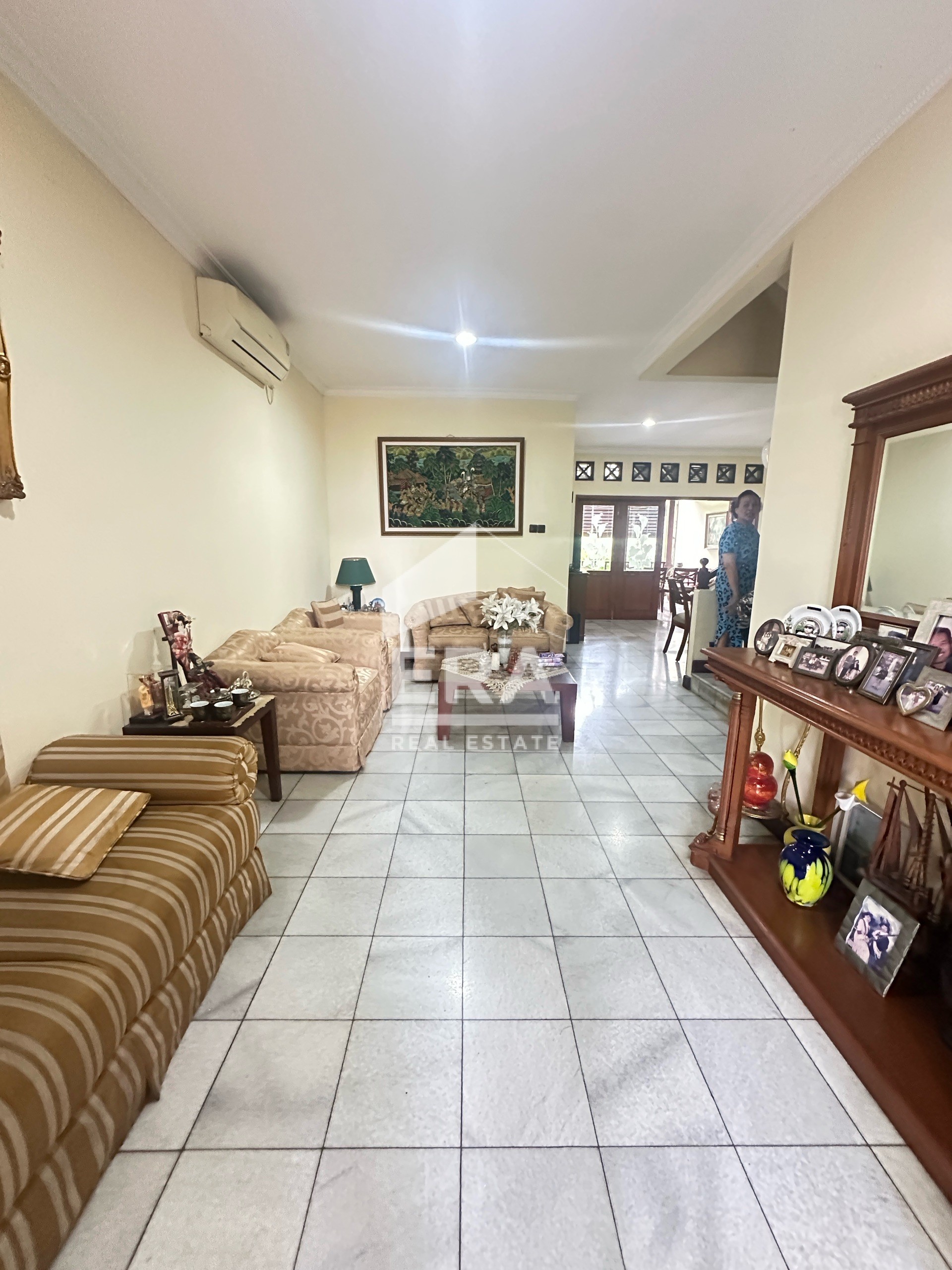 interior 3