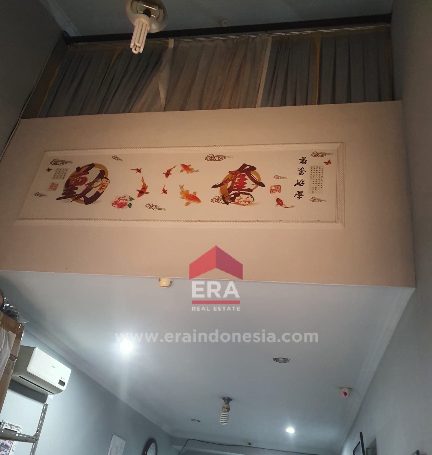 interior 8