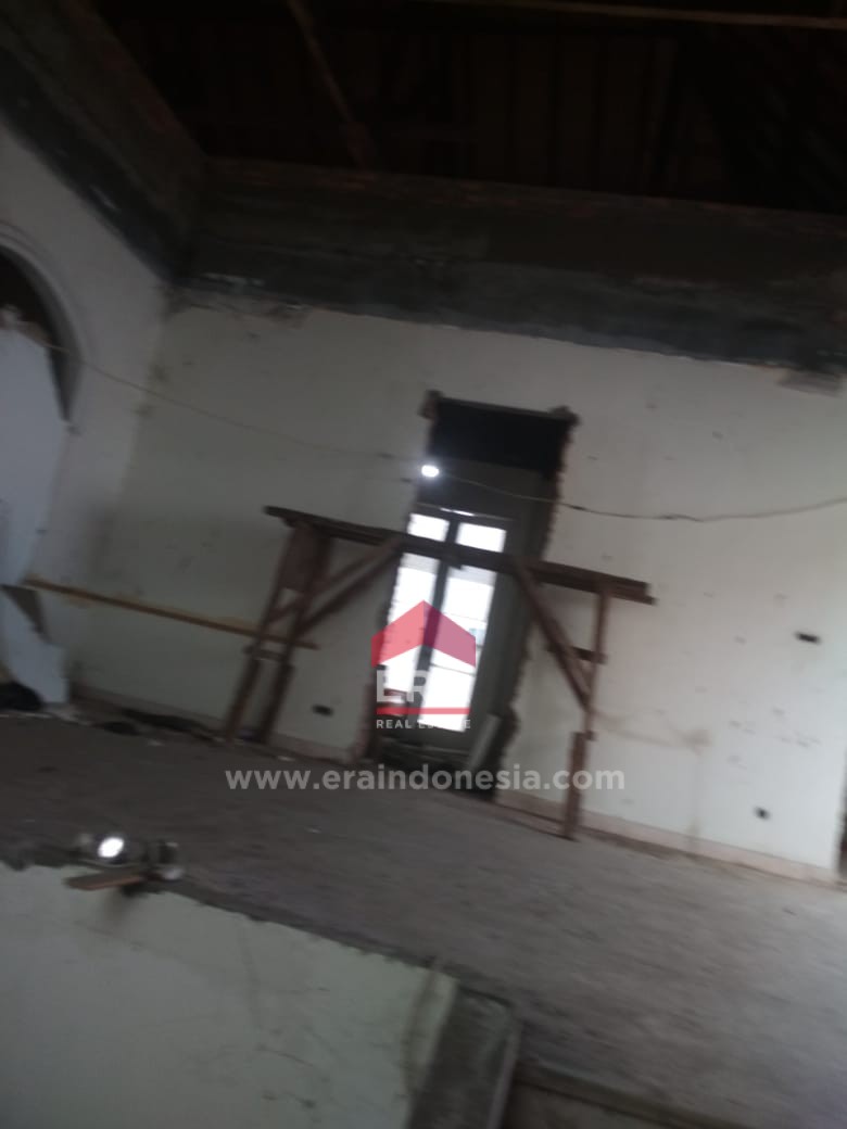 interior 17