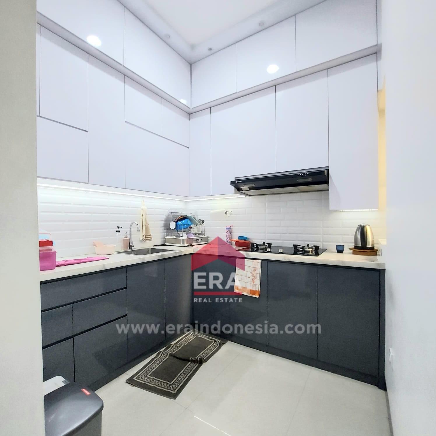 interior 6