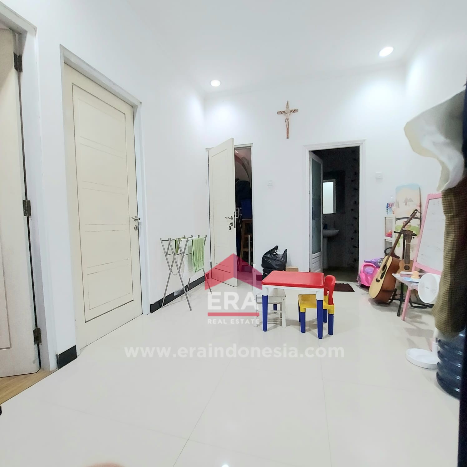 interior 9