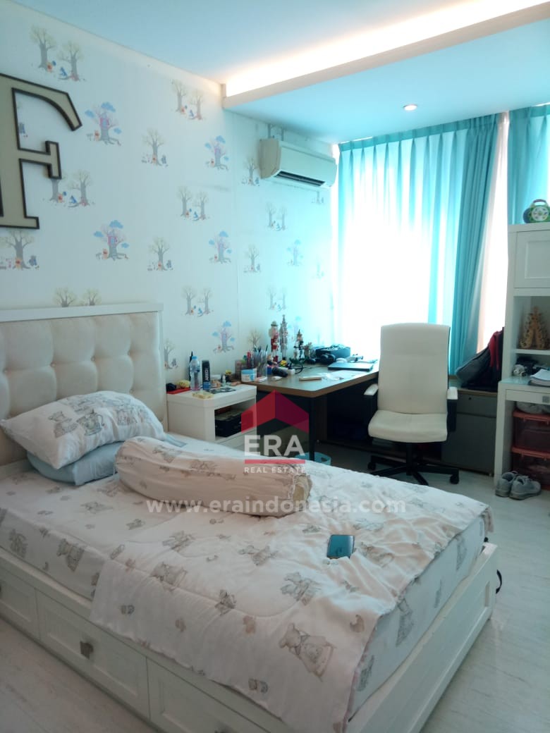 interior 9
