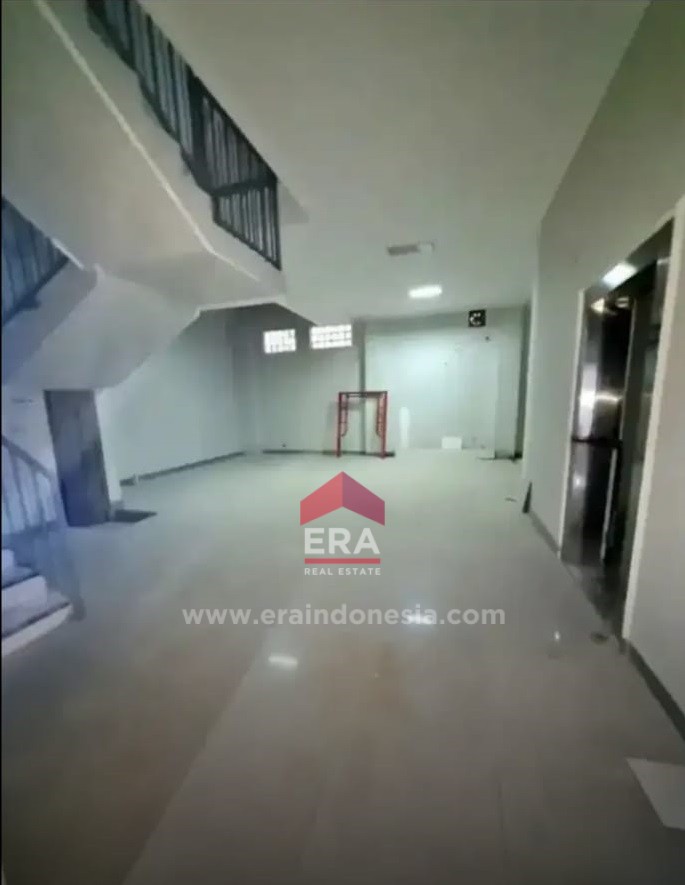 interior 4