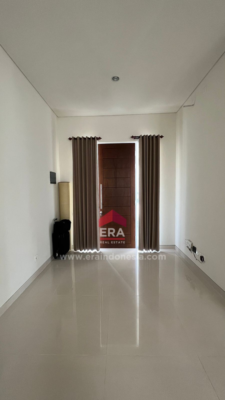 interior 9