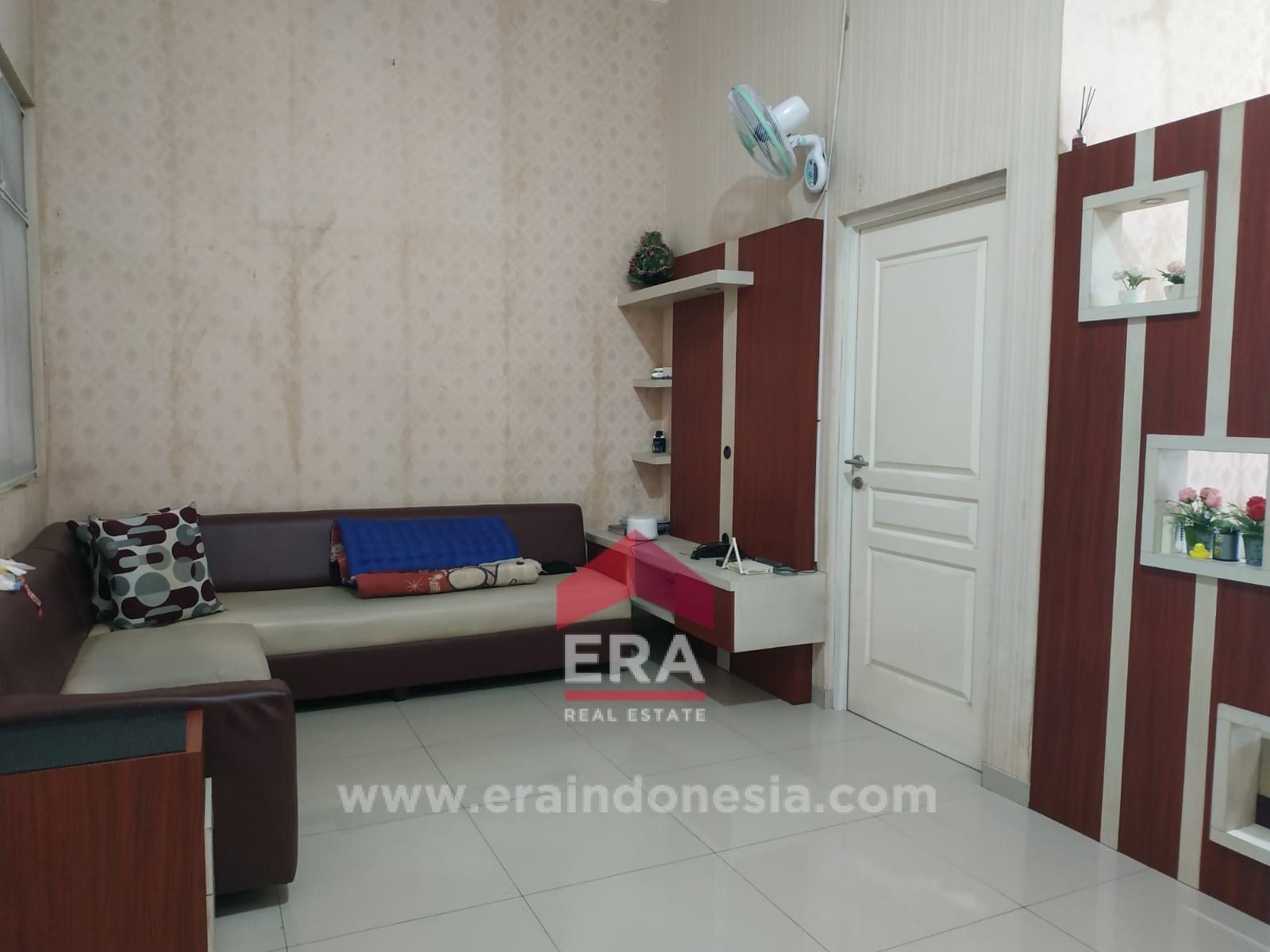 interior 10