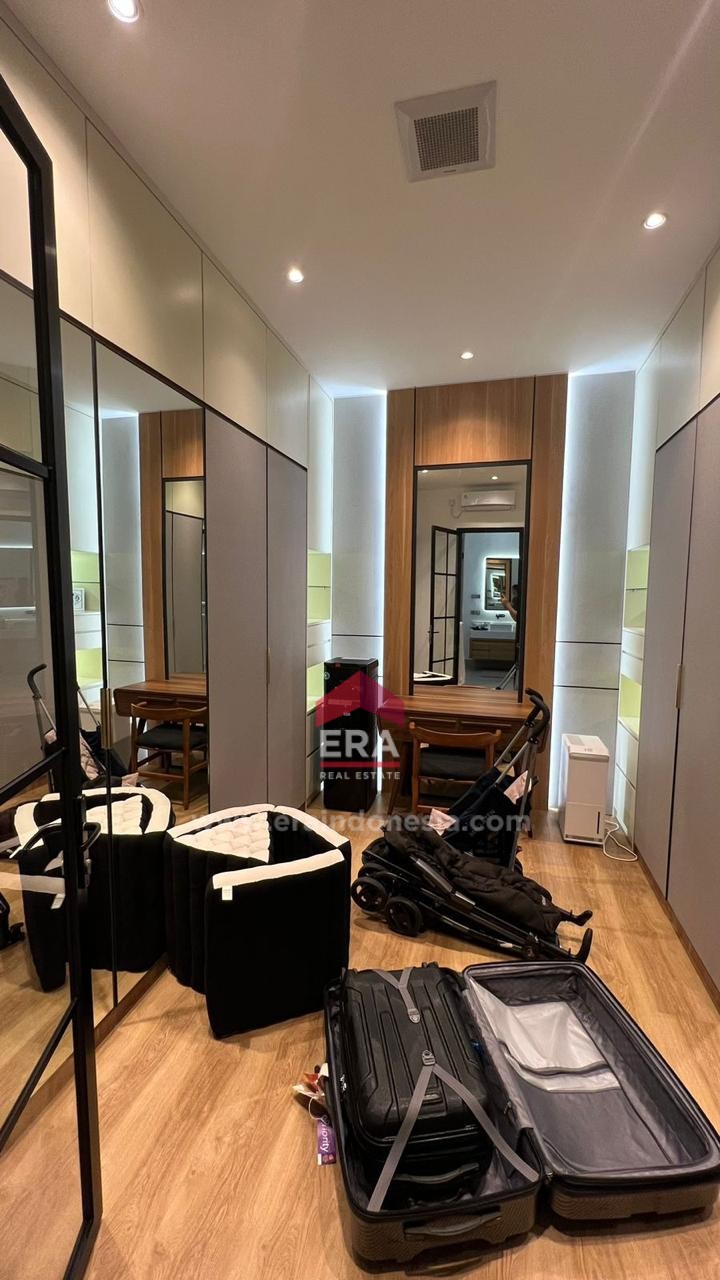 interior 9