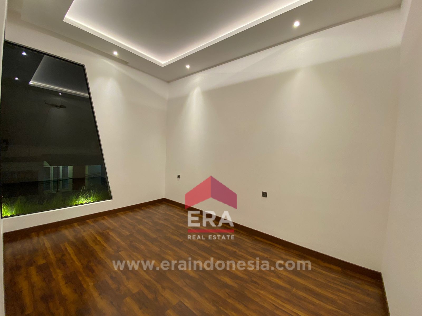 interior 6