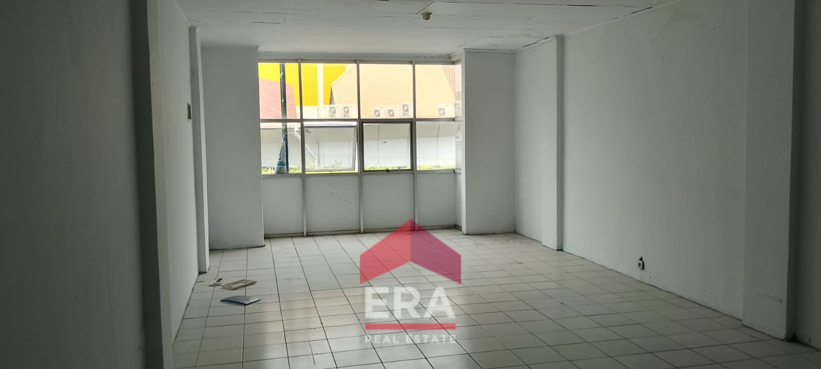 interior 8