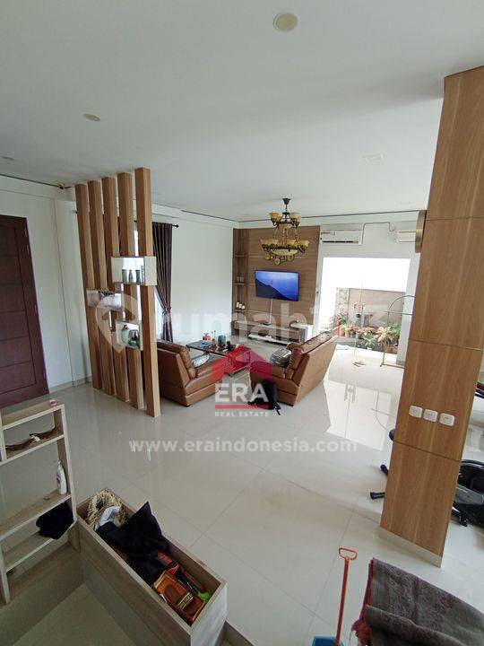 interior 16