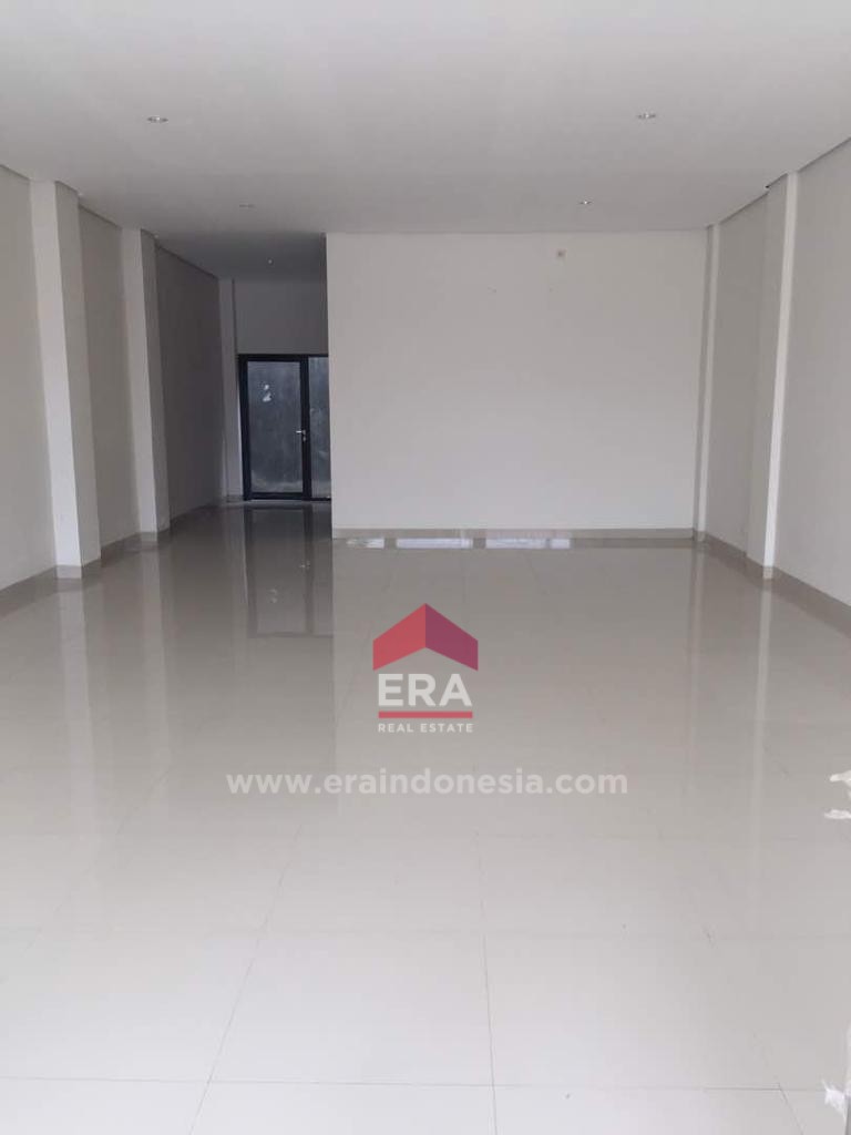 interior 8