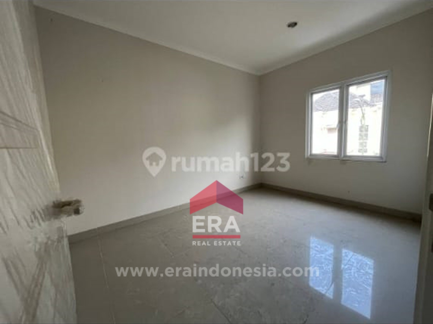 interior 12