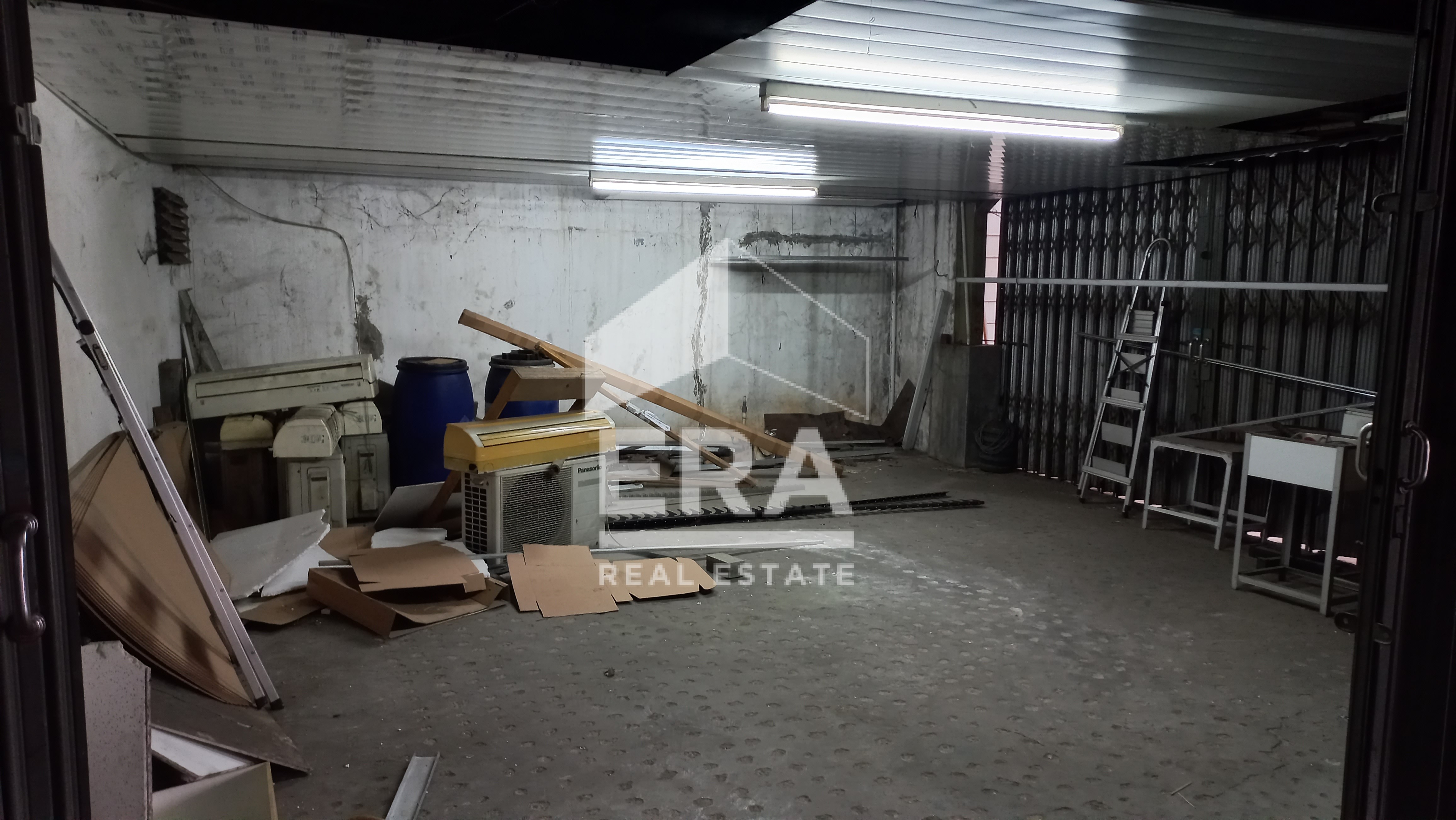 interior 6