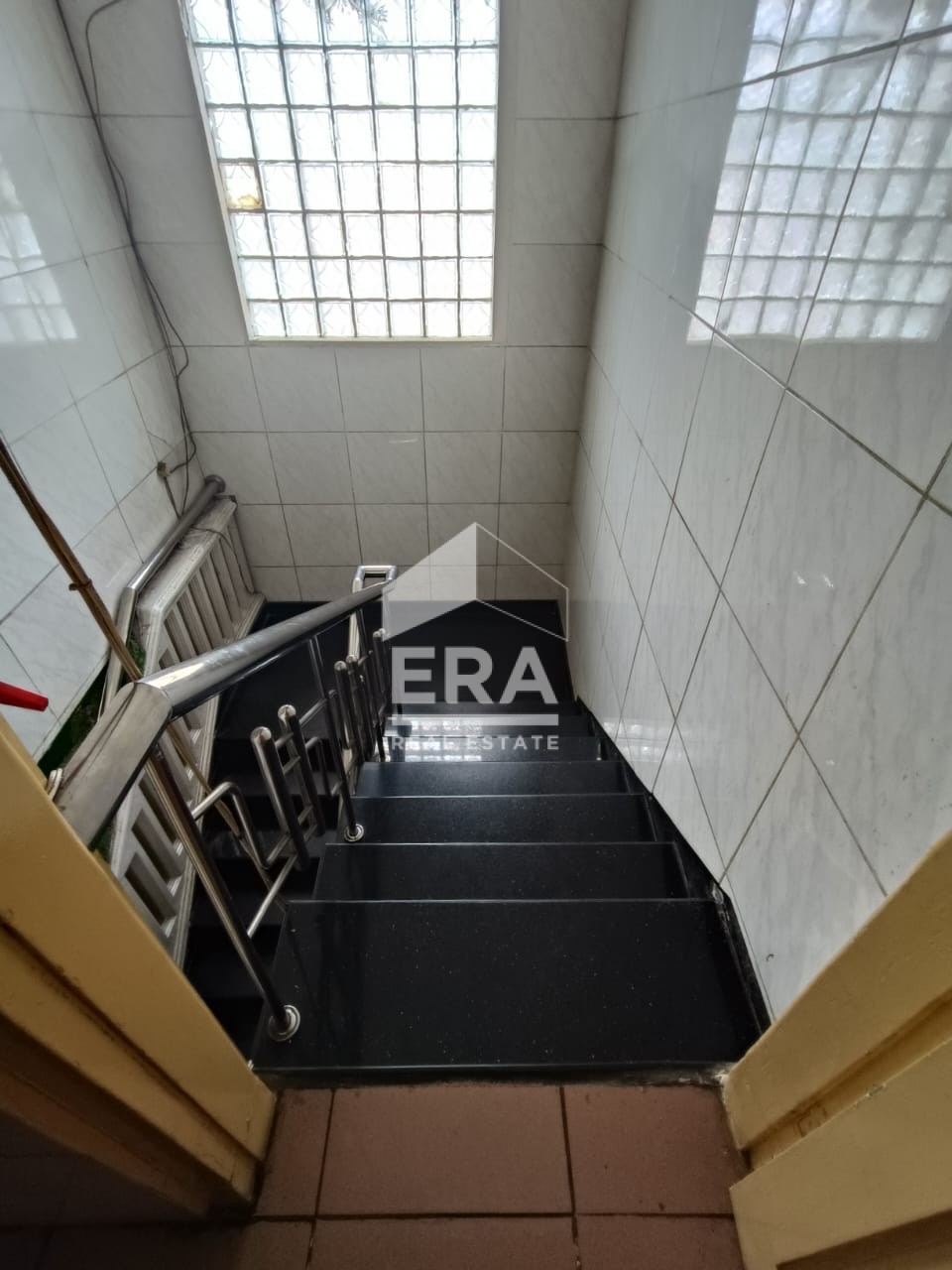 interior 6