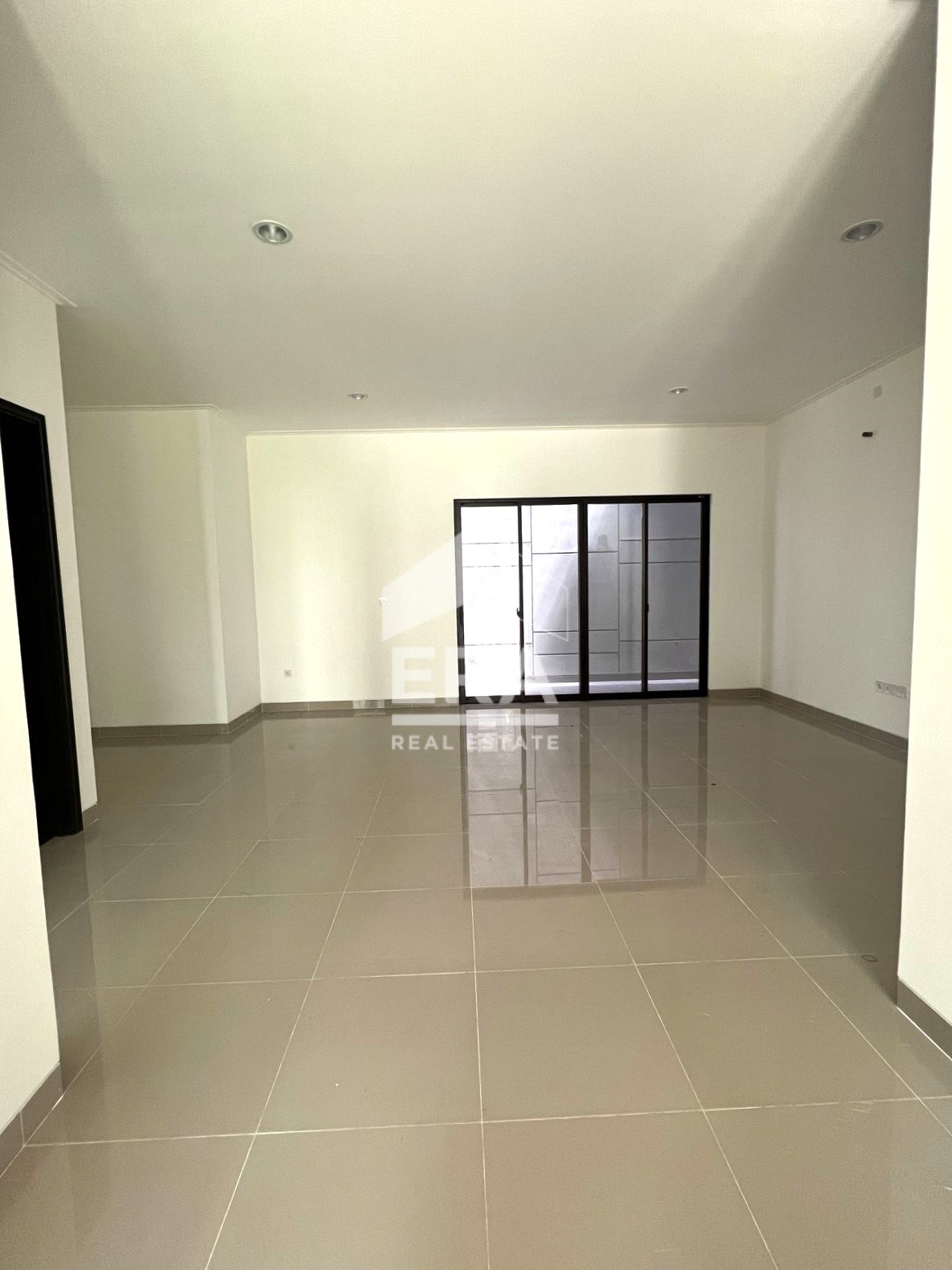 interior 4