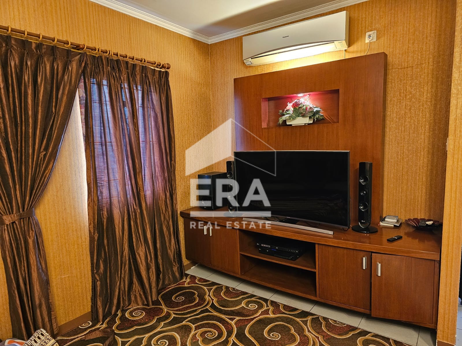 interior 7