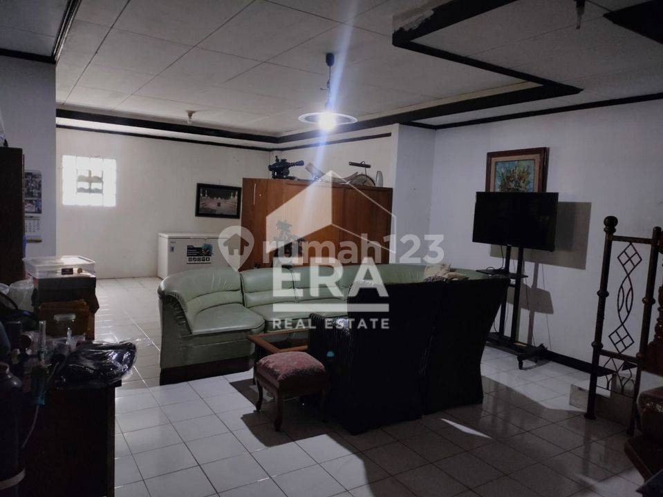 interior 13