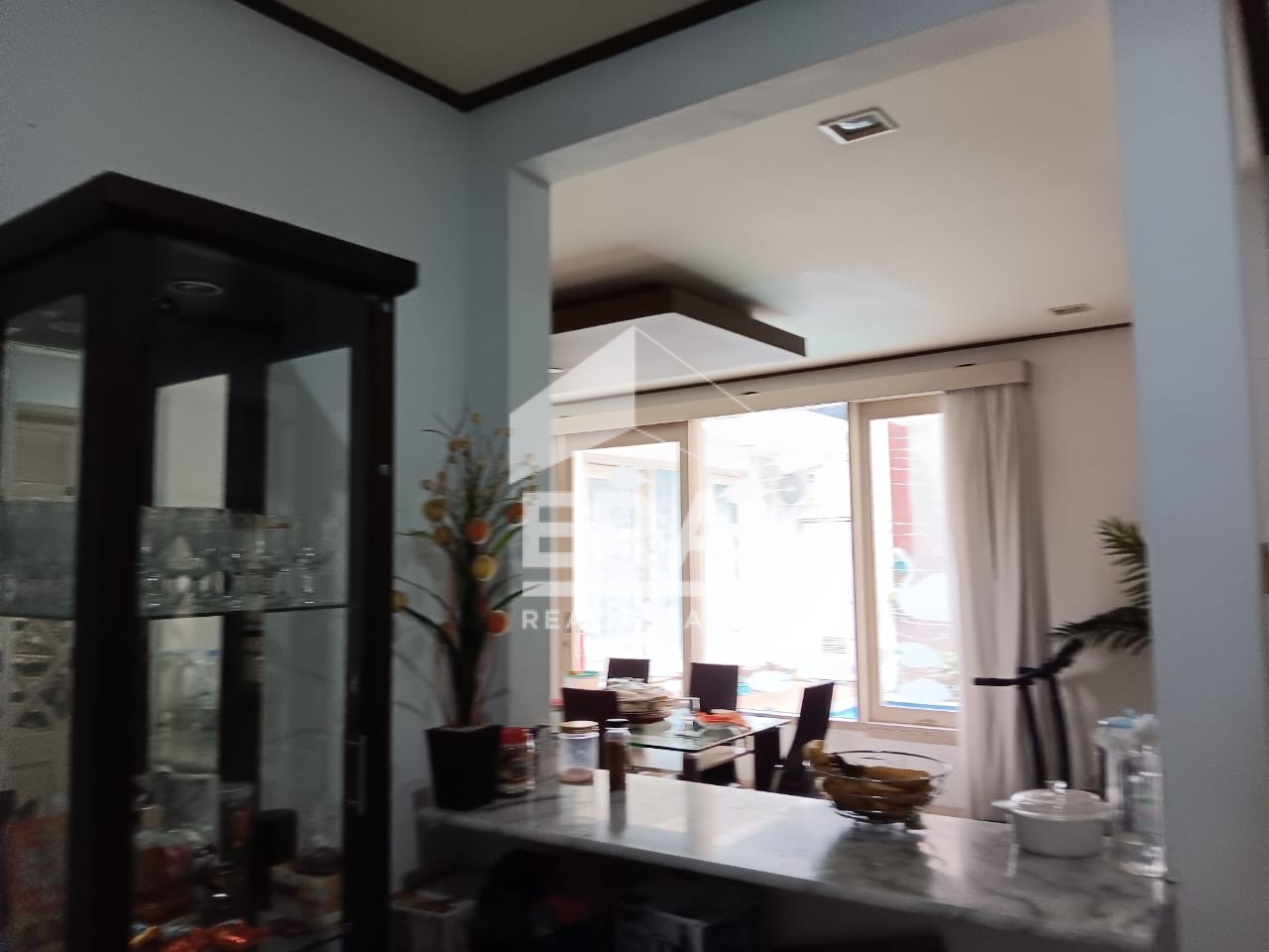 interior 11