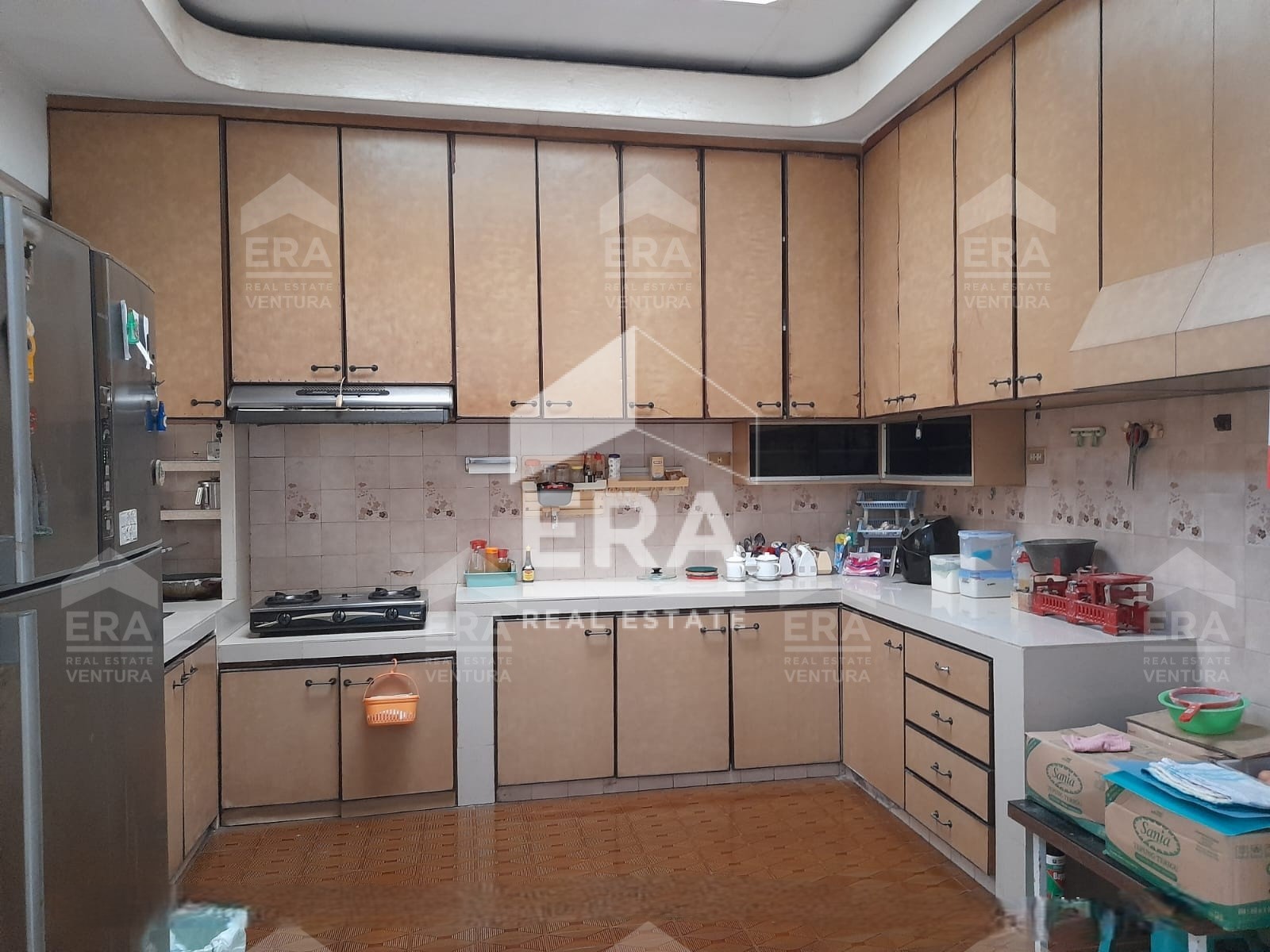 interior 8