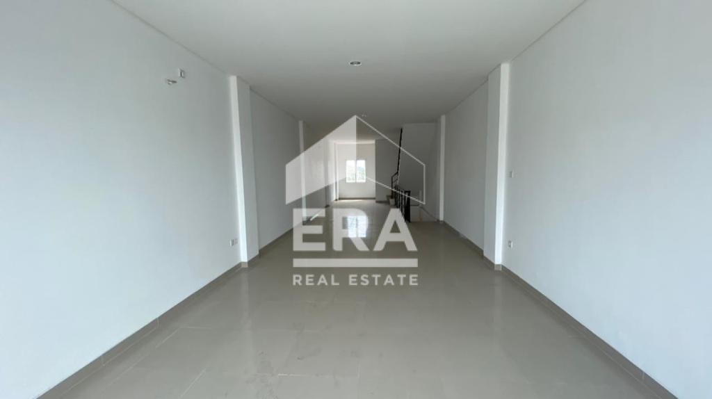 interior 9