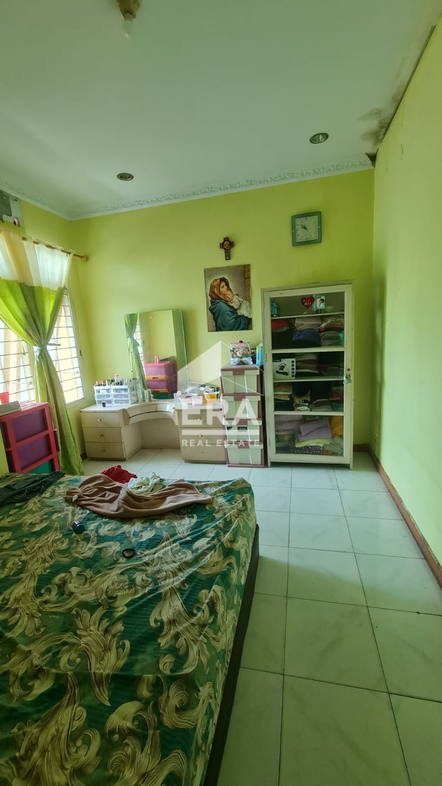 interior 12