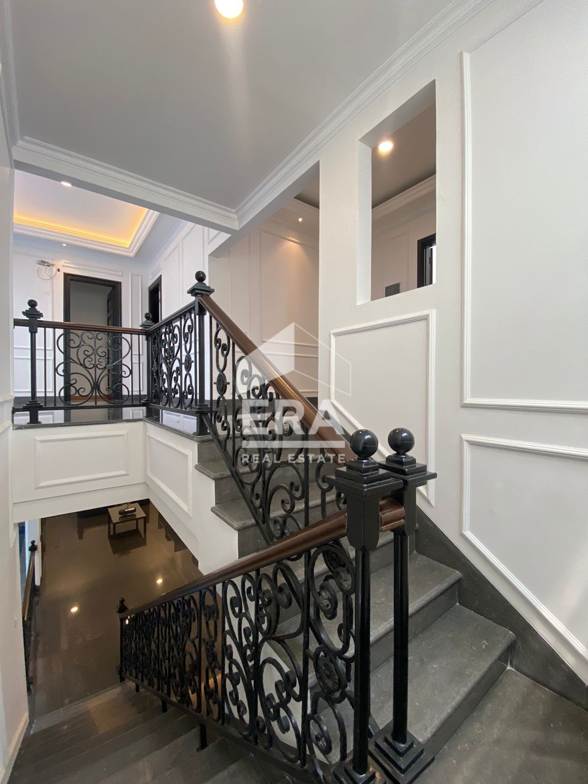 interior 5