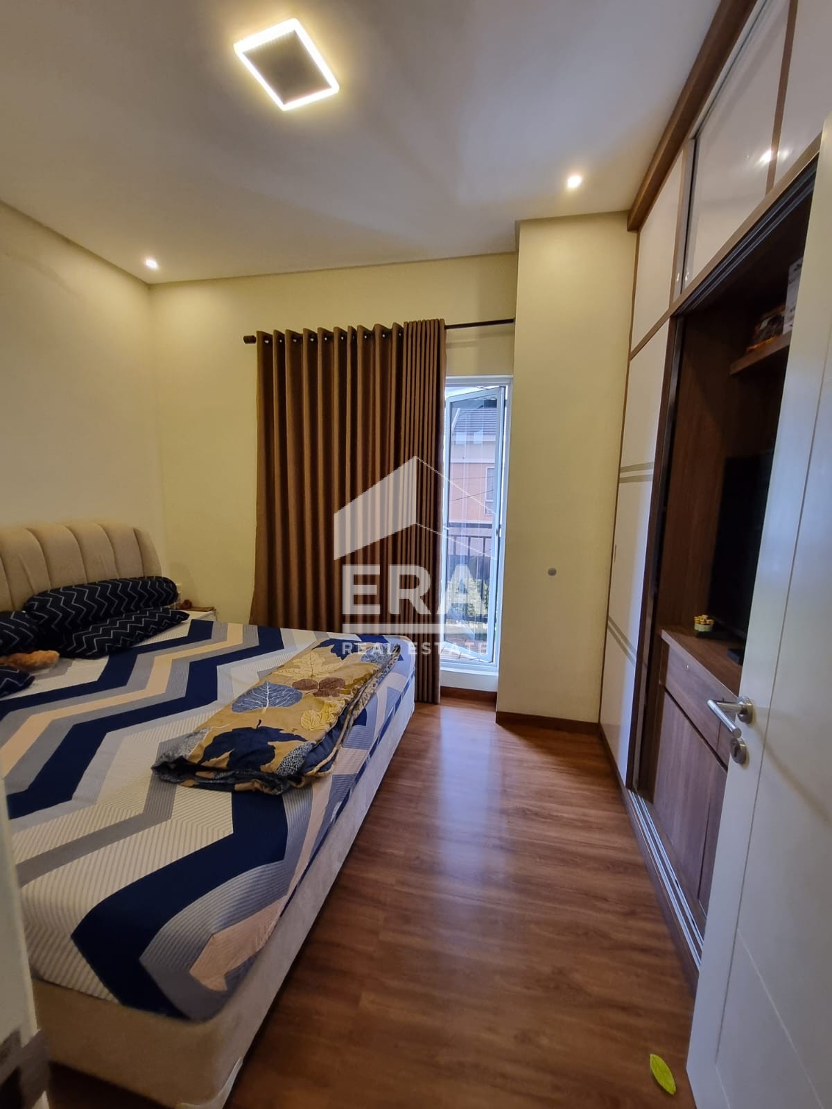 interior 13