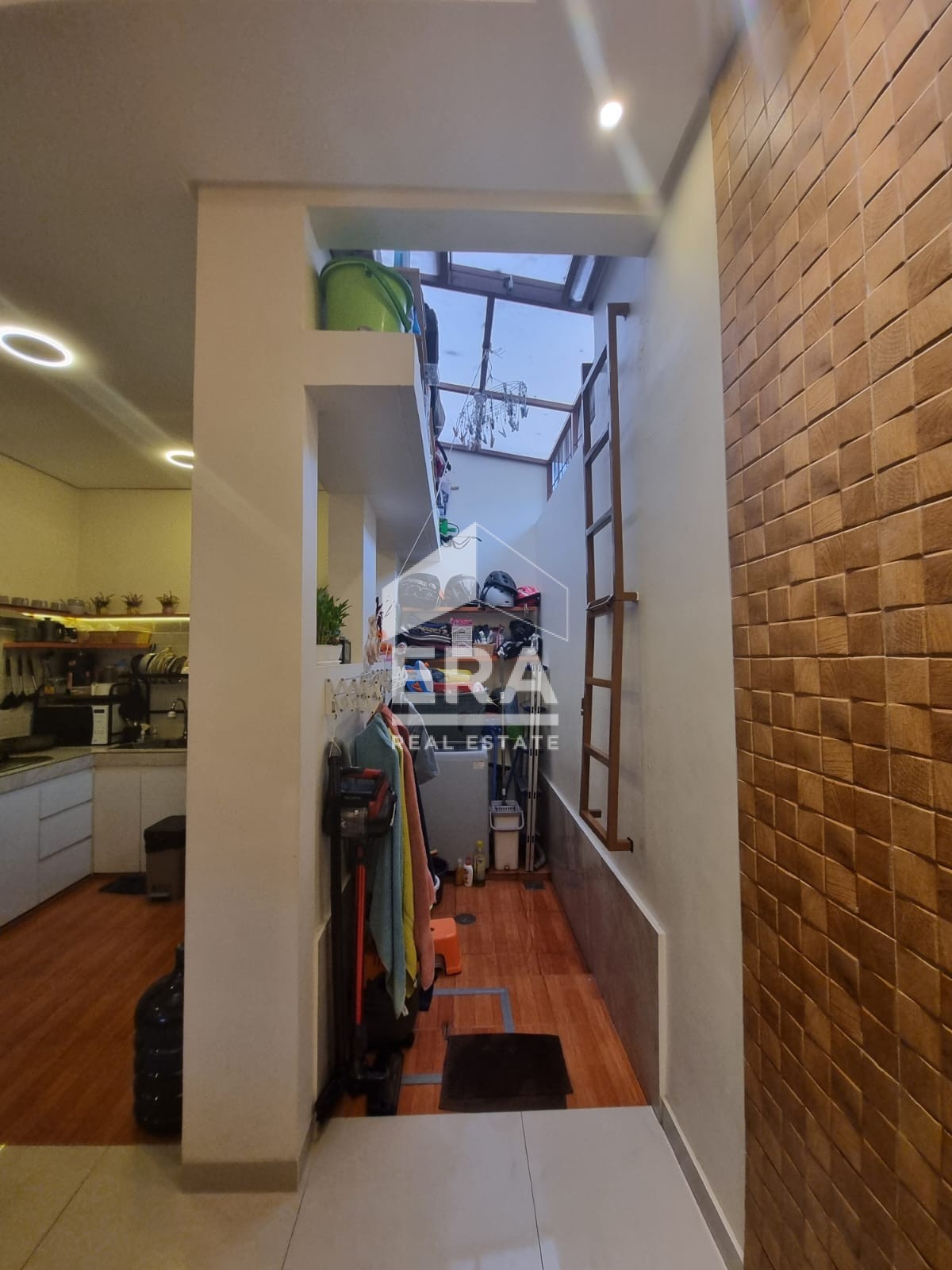 interior 14