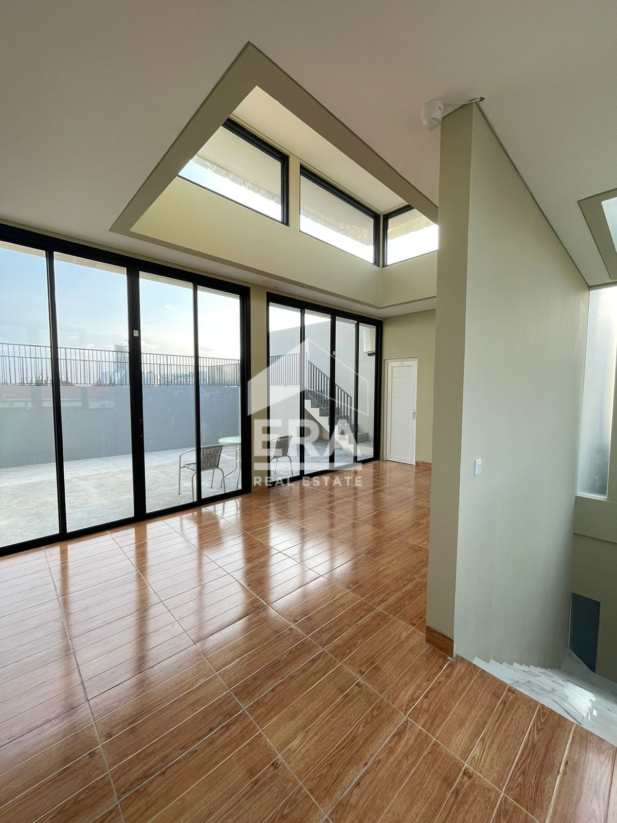interior 5