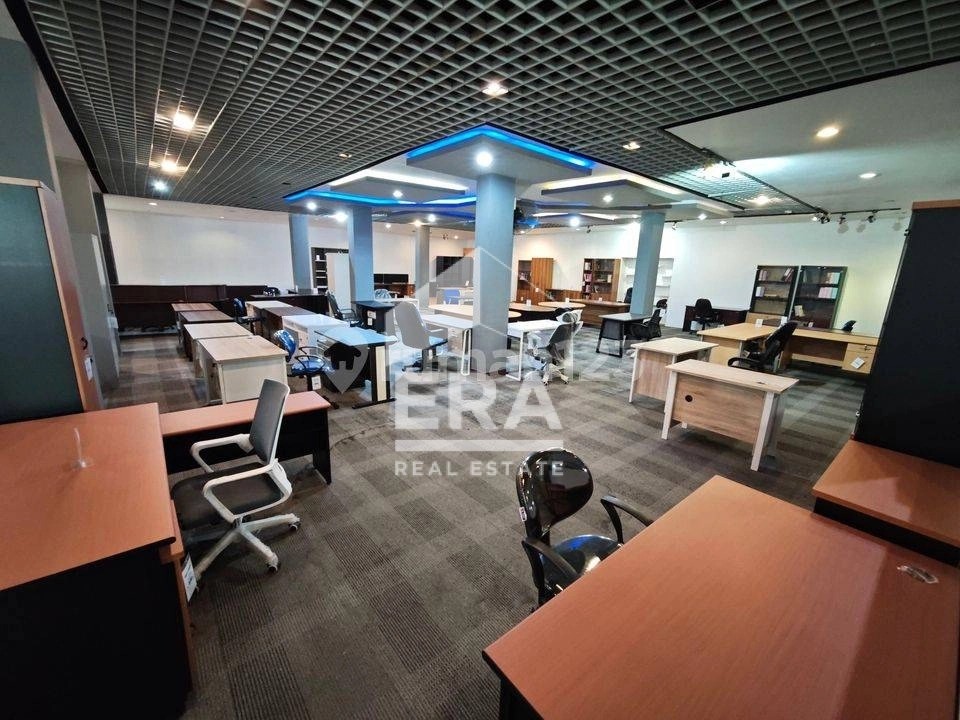 interior 12