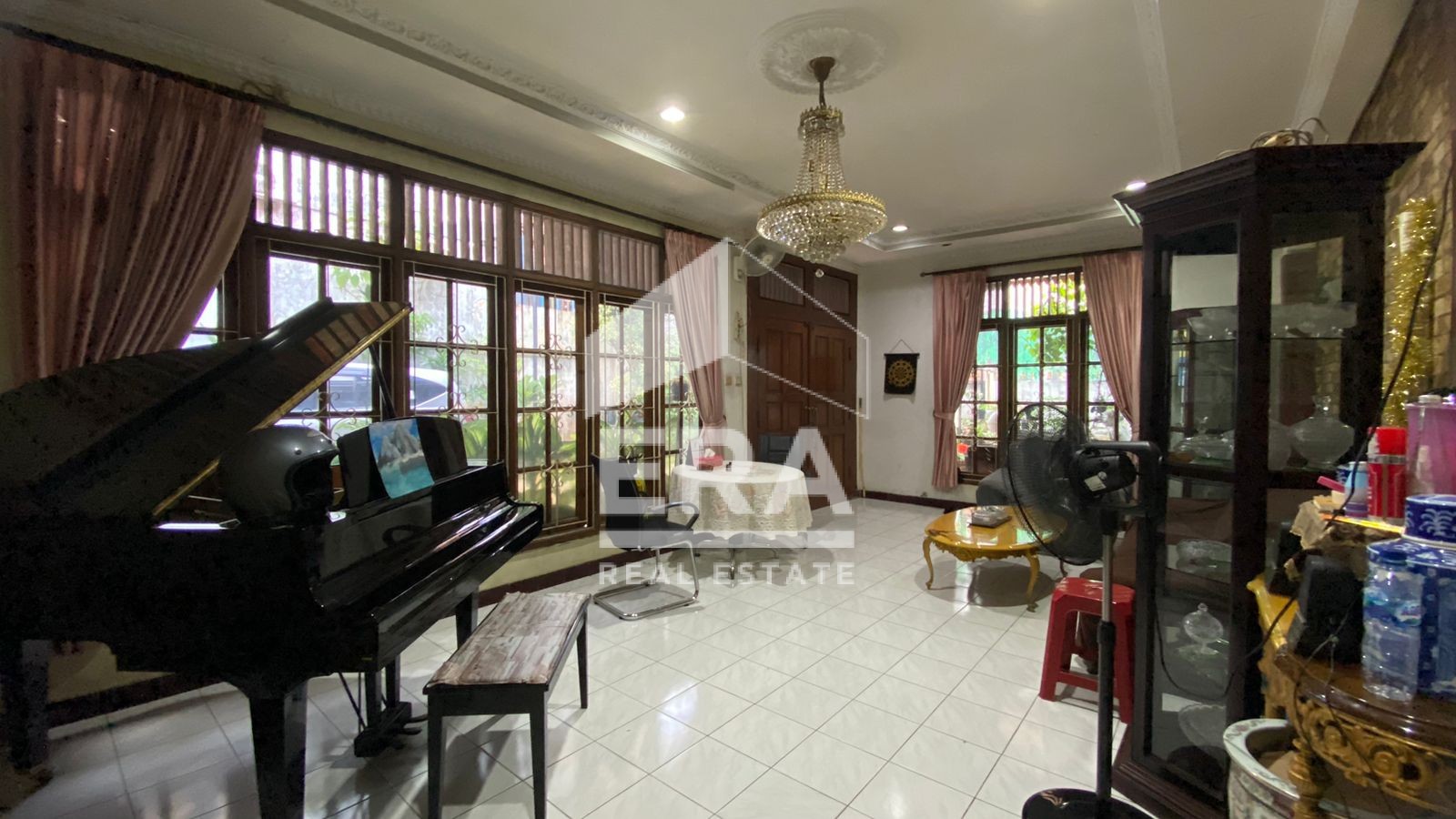 interior 3