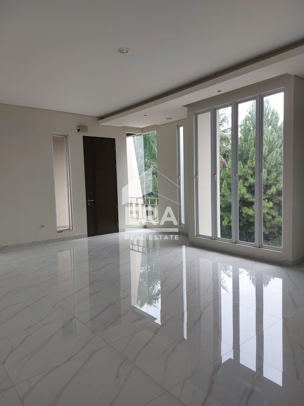 interior 9