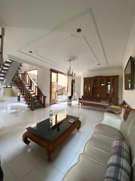 interior 4