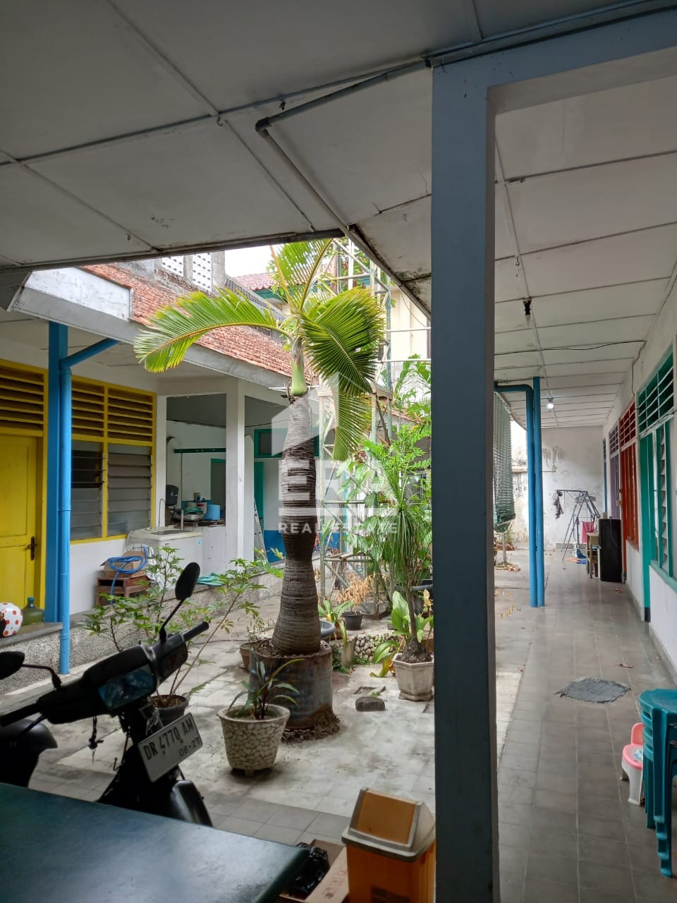 interior 4