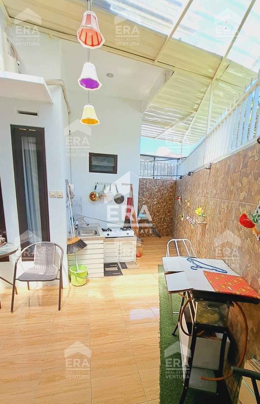 interior 9