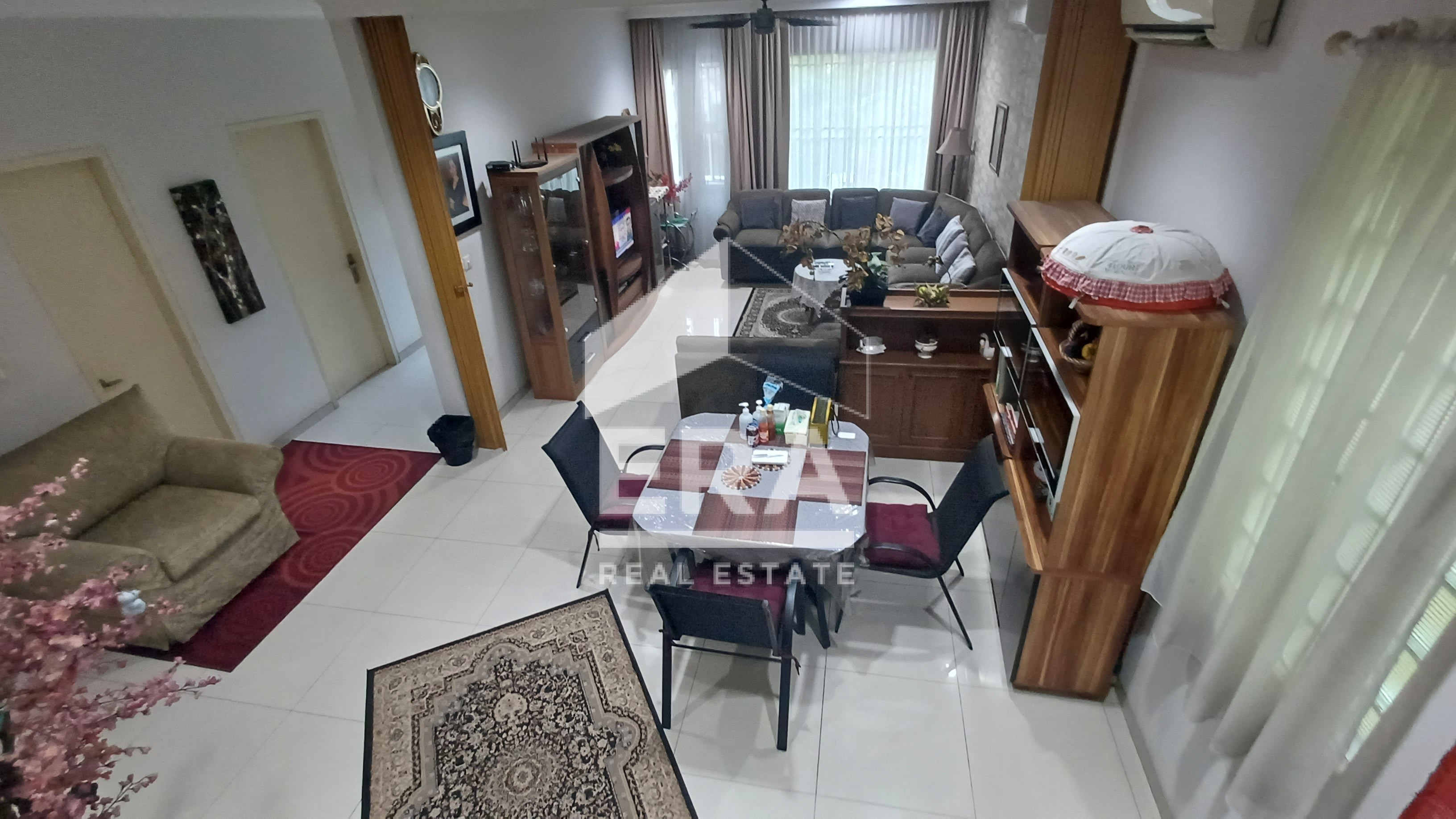 interior 2