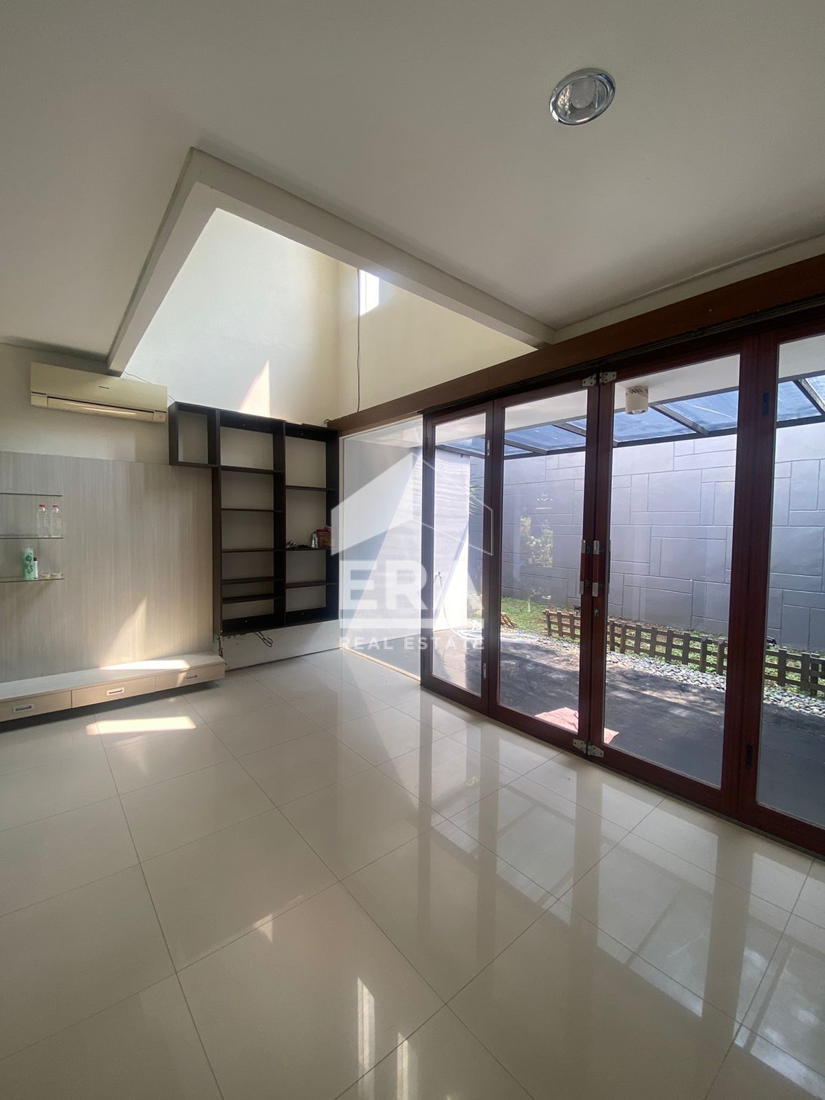 interior 5