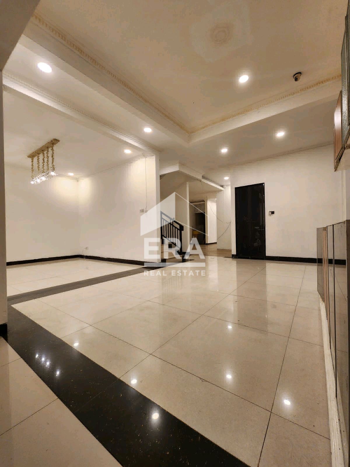 interior 2