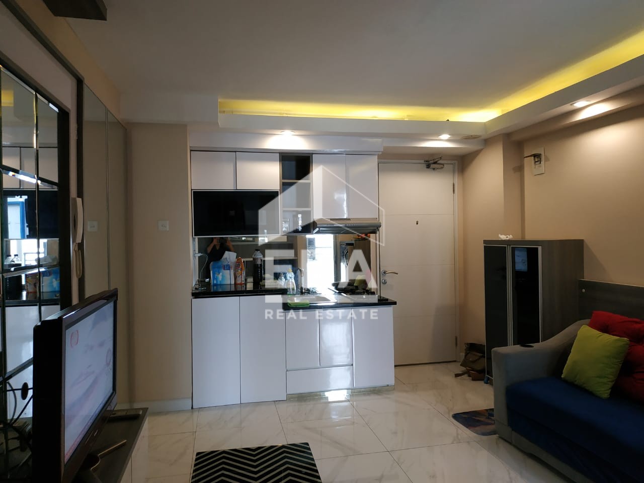 interior 2