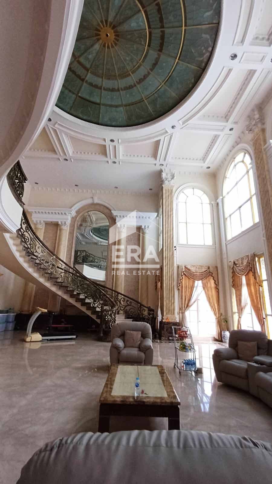interior 6